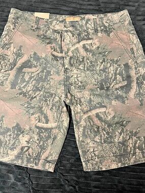 True North Baggy Cargo Shorts Camo Cargo Shorts Brown & Green Size 36 NWT